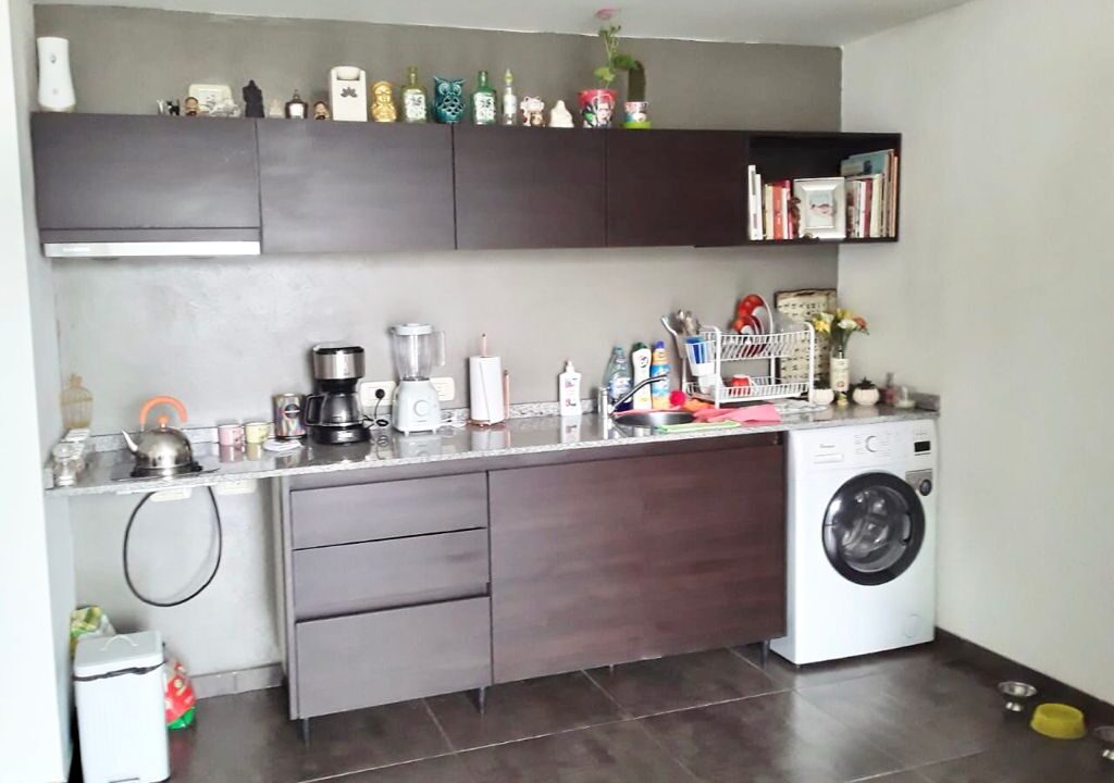 9c8a2d65-aa2a-4b38-abee-f939eac6000a