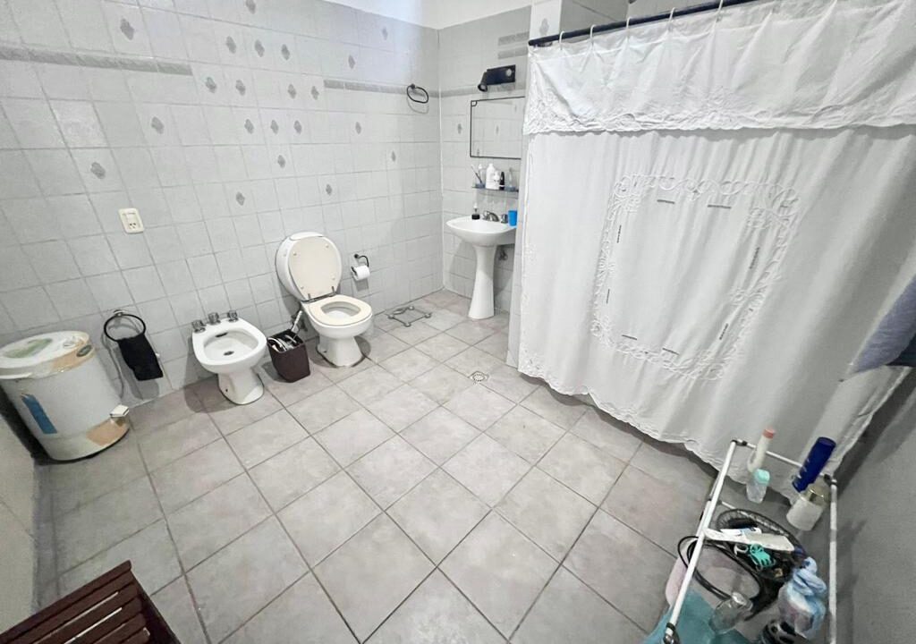 cfcb7606-4e20-436a-bcf6-088fd8600b8c