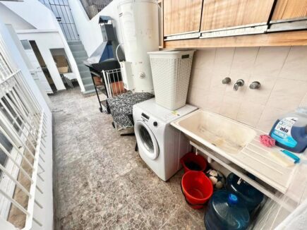 ee64df67-3ca0-40f2-b7c8-f45954cbbcec