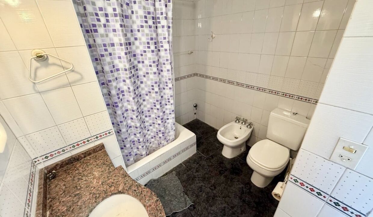 thumbnail_d263027b-a272-4793-9278-c374ea8f2bf9