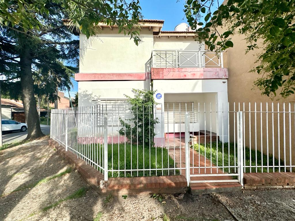 RODRIGUEZ PEÑA 1597 – CASA 4 AMBIENTES – CASTELAR NORTE