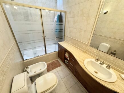thumbnail_37af5700-aafb-417f-a444-ec24c1ce4300