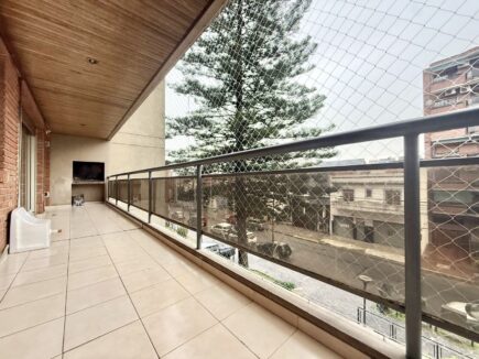 thumbnail_02ab5668-8bf1-4b97-8748-2410408b03b2