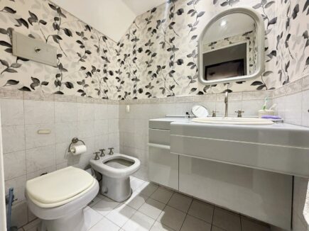 thumbnail_8a73609d-22c6-4954-9ea3-ccfa774e2050