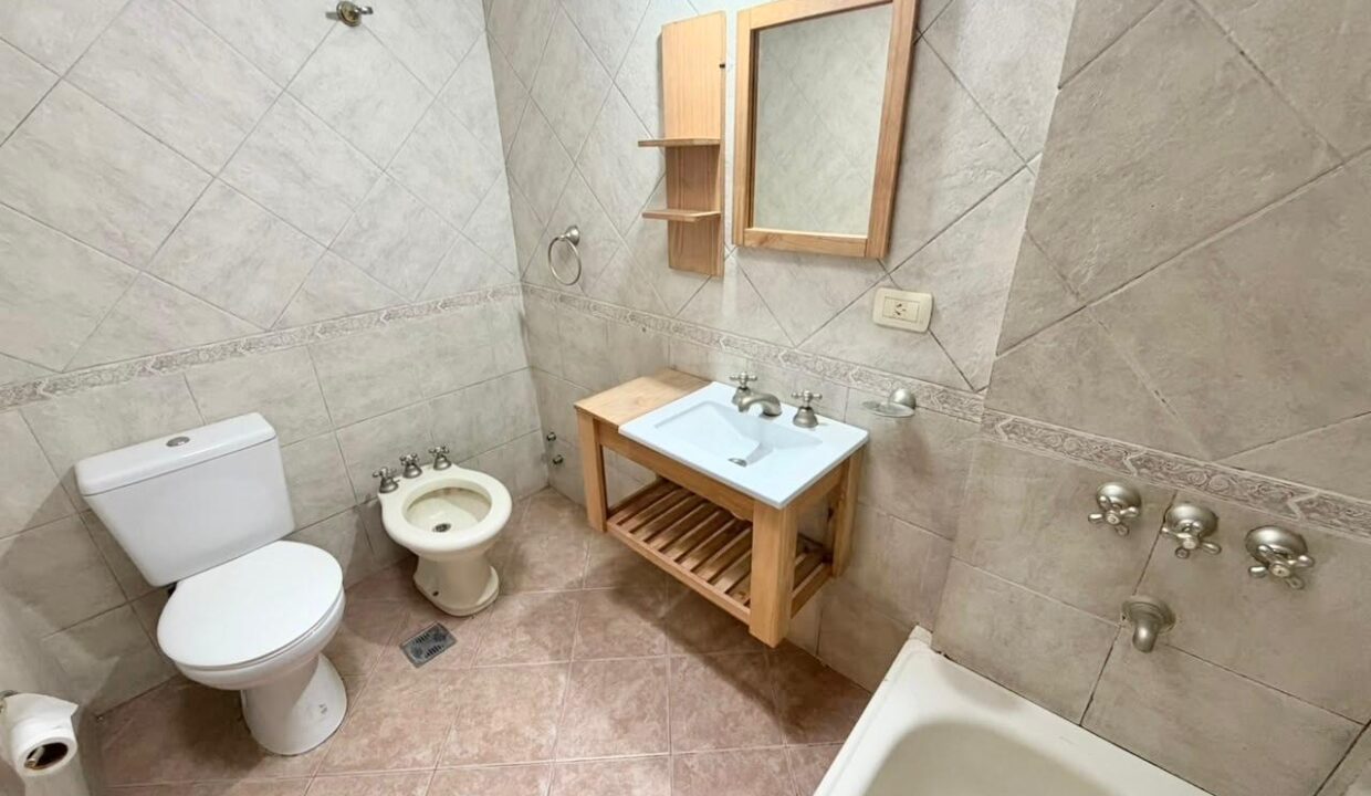 52ff70eb-d2fb-4c0a-98d6-221521309d37